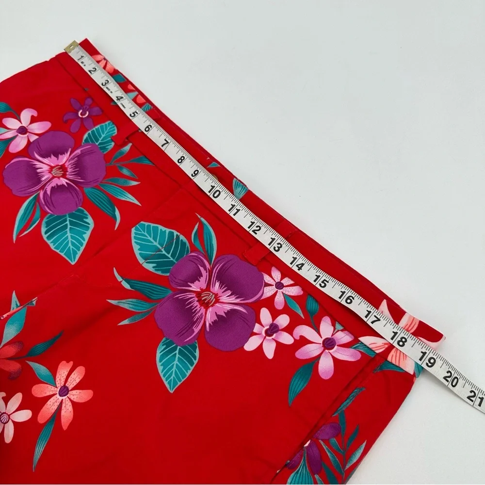 Old Navy Everyday Shorts Womens 14 Chino Red Floral Hawaiian Preppy Tropical